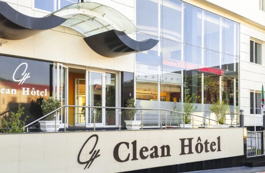 Exterior view of Clean Hotel in Sidi Yakoub, Blida.